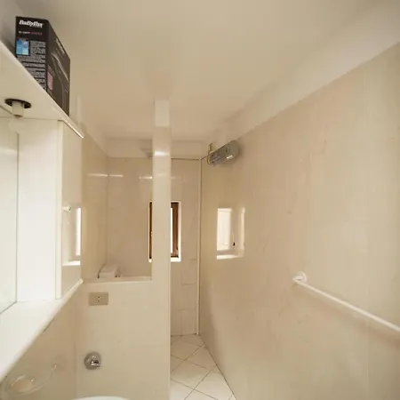 Contempora - Ca' Brenta Hero Apartament *